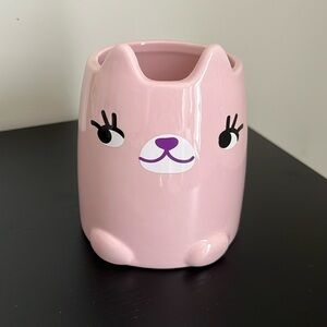 Cat make up or pencil holder